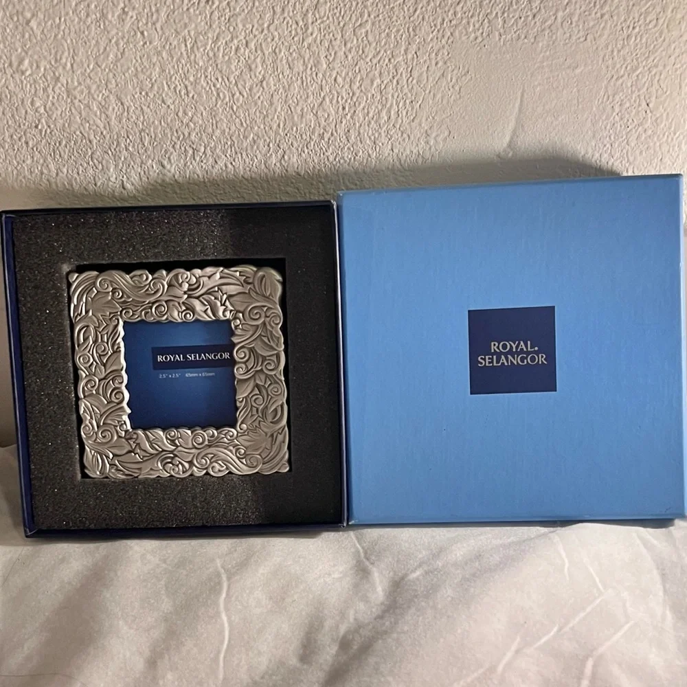 Royal Selangor pewter Picture Frame
